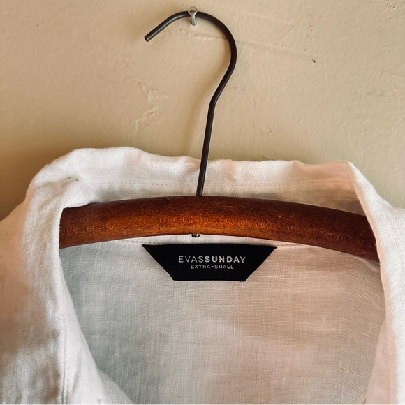 Eva’s Sunday white linen button up collar top - Picture 3 of 6